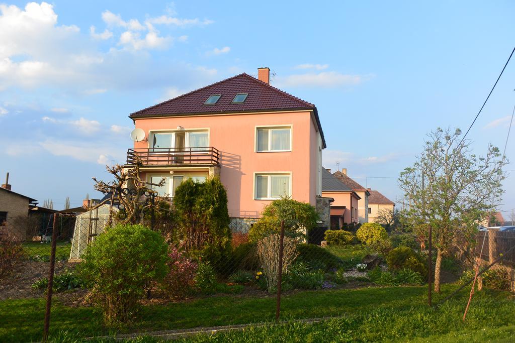 Rodinne Ubytovani - Family Accommodation Kobylice Dış mekan fotoğraf