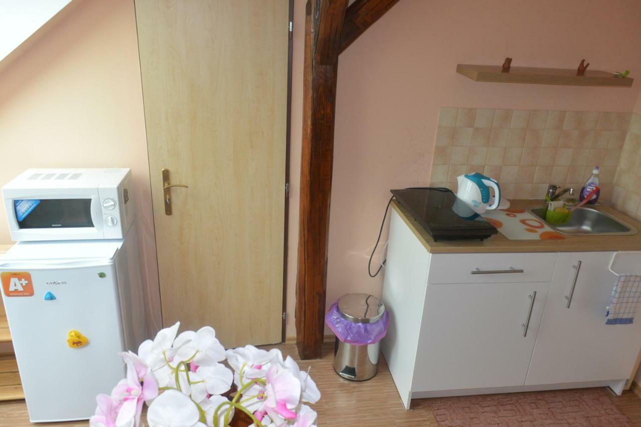 Rodinne Ubytovani - Family Accommodation Kobylice Dış mekan fotoğraf