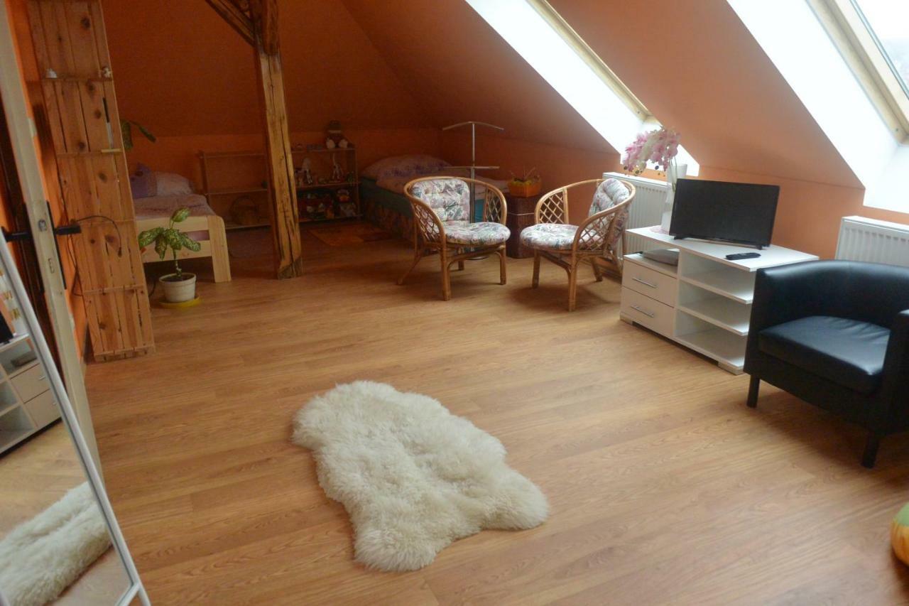Rodinne Ubytovani - Family Accommodation Kobylice Dış mekan fotoğraf